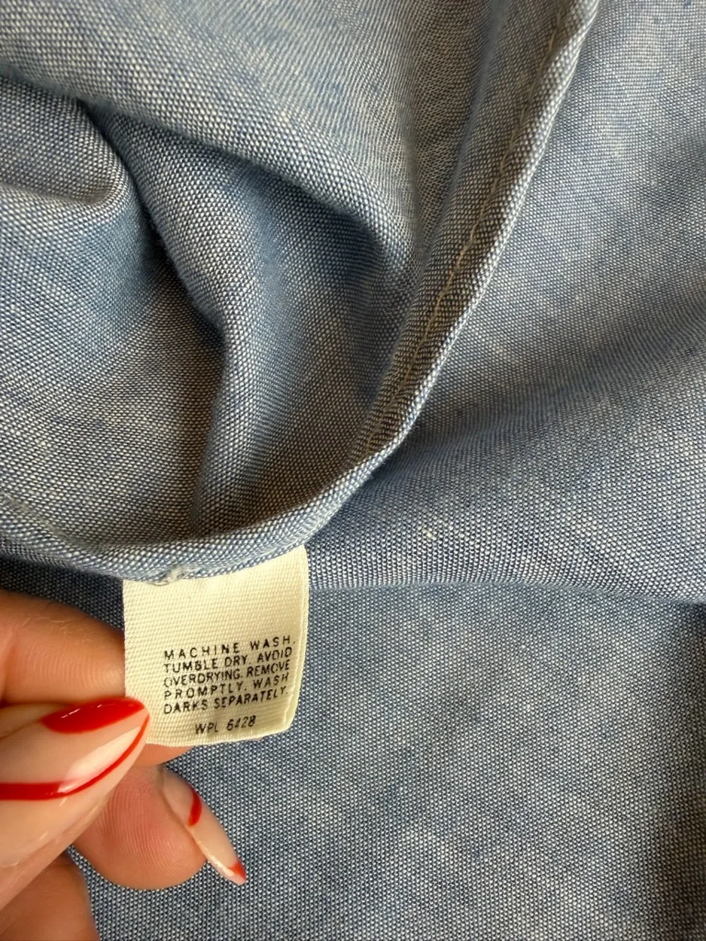 Vintage 1970s Hand Embroidered Chambray Botton Down Shirt Wrangler - Picture 13 of 14